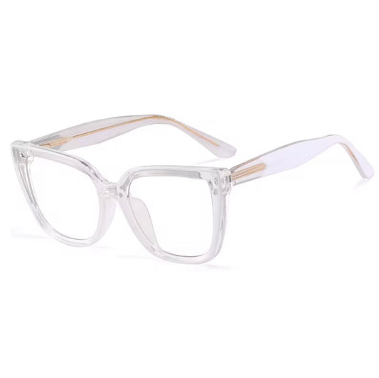 Slay in Style – Oversized Tortoiseshell Cat-Eye Frame