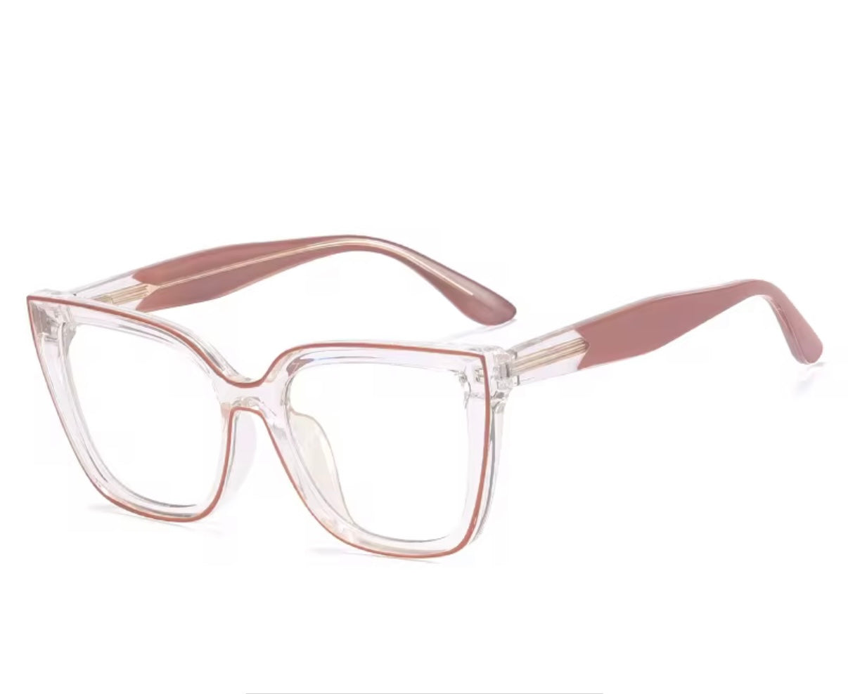 Slay in Style – Oversized Tortoiseshell Cat-Eye Frame